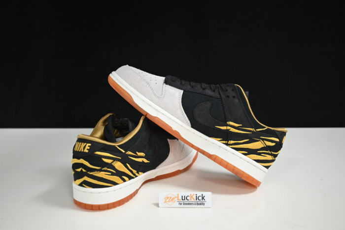 nike dunk low year of the tiger dq5351-001