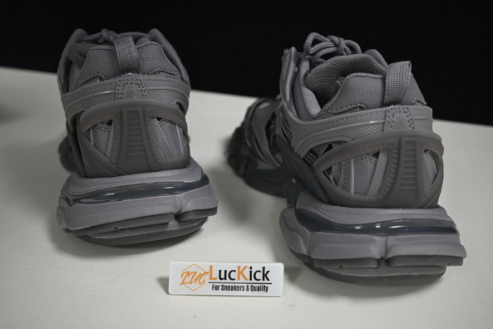 Ba*len*cia*ga track trainer btt-011