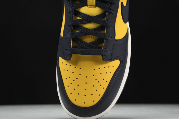 nk dunk low “varsity maize” dd1391--700