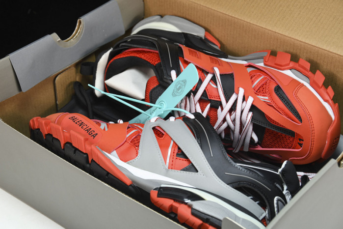 Ba*len*cia*ga track trainer btt-050