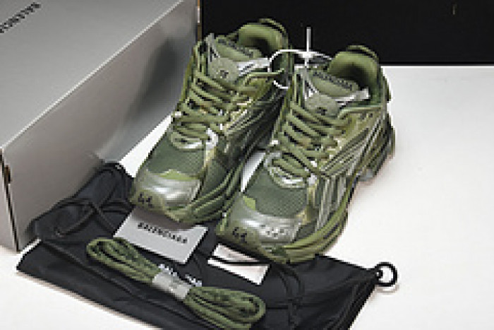 Ba*len*cia*ga track trainer  btt-056