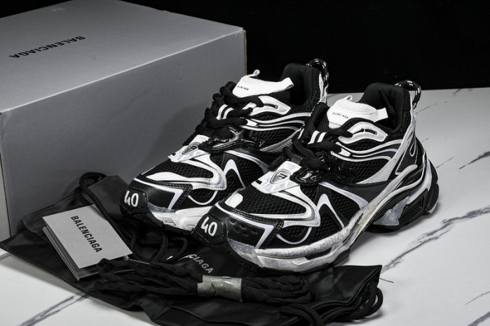 Ba*len*cia*ga track trainer btt-187