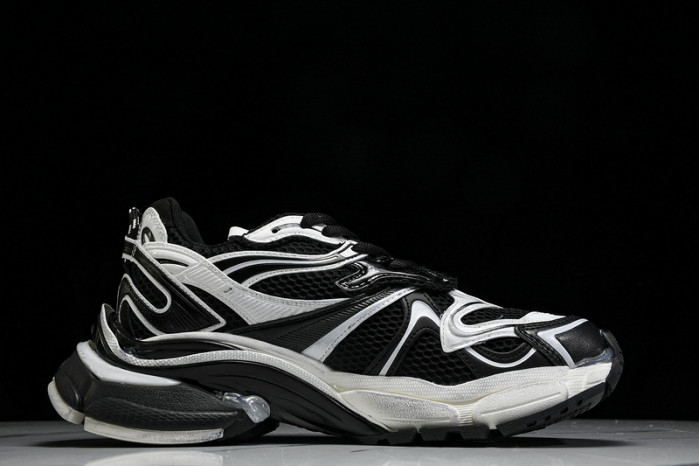 Ba*len*cia*ga track trainer btt-187