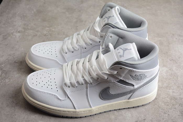 air jordan 1 mid 554724-135
