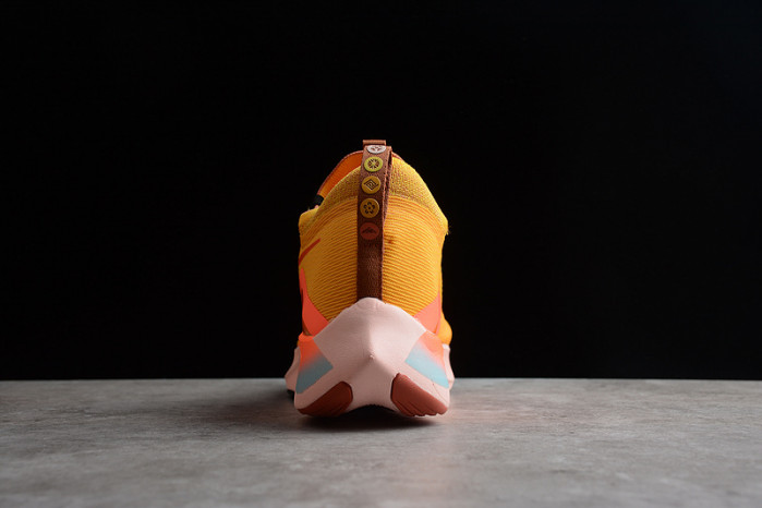 nike zoom fly 4 university gold magma orange do2421-739