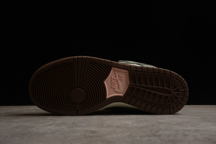 nk dunk low fq1180-001