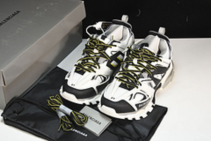 Ba*len*cia*ga track trainer btt-069
