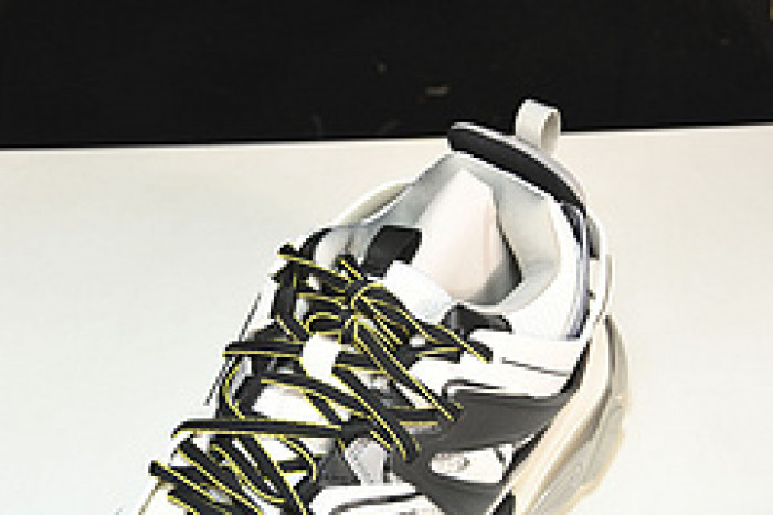Ba*len*cia*ga track trainer btt-069