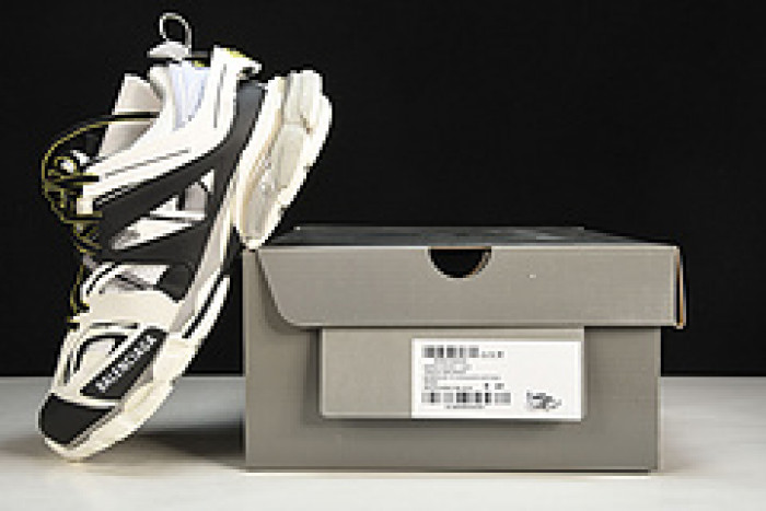 Ba*len*cia*ga track trainer btt-069