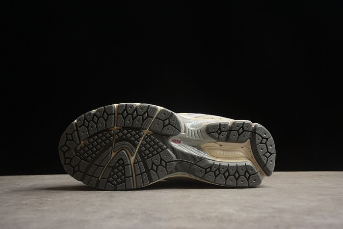 new balance nb-100