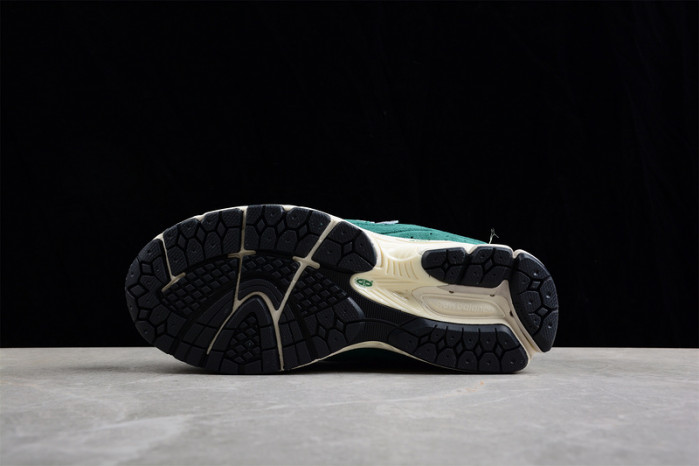 new balance nb-065
