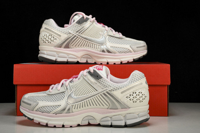 nike air zoom vomero 5   fn3695-001
