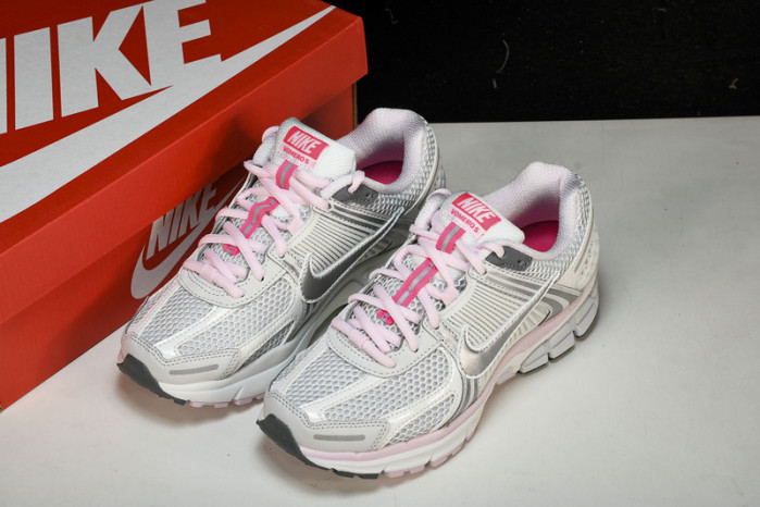 nike air zoom vomero 5   fn3695-001