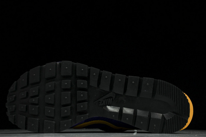 sacai x vaporwaffle cv1363-103