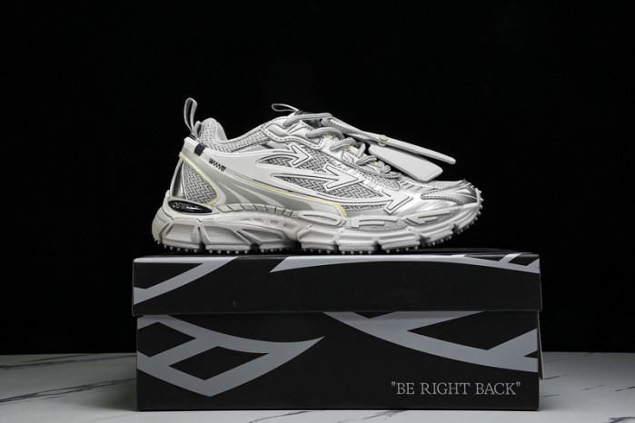 c/o sneakers co-011