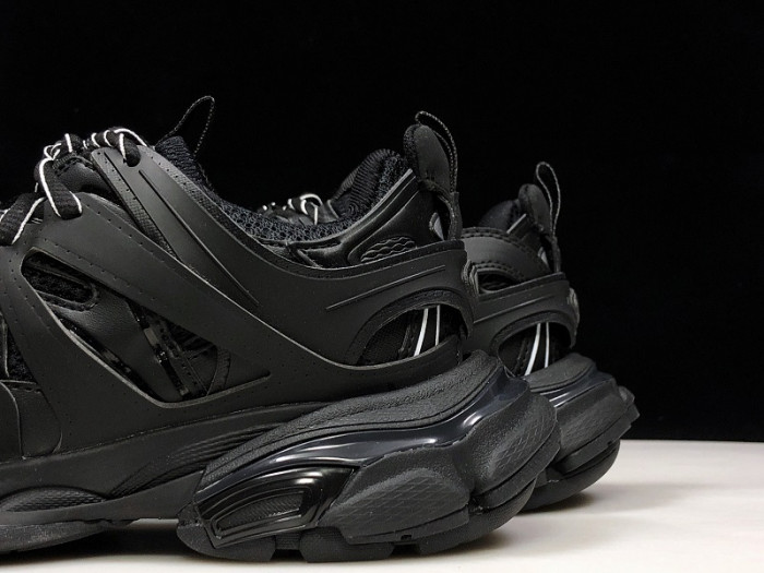 balenga track black w06g0 2001 black