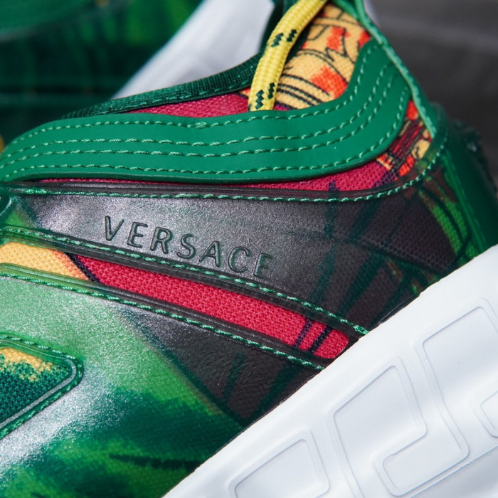 versac*e