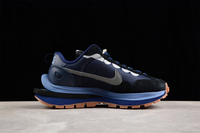 sacai x vaporwaffle dd1875-700