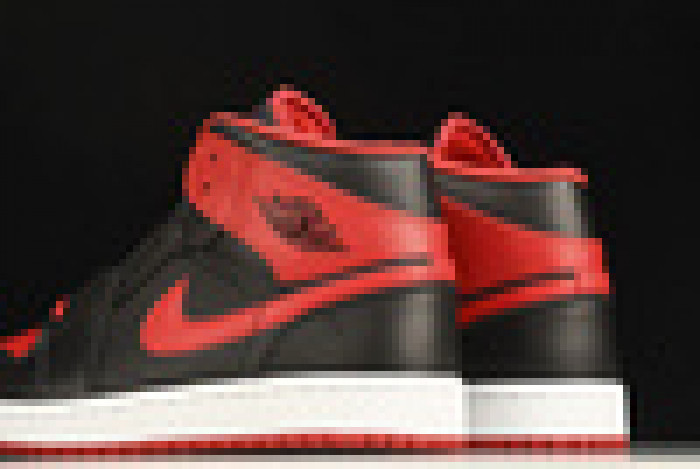 air jordan 1 mid dq8426-060