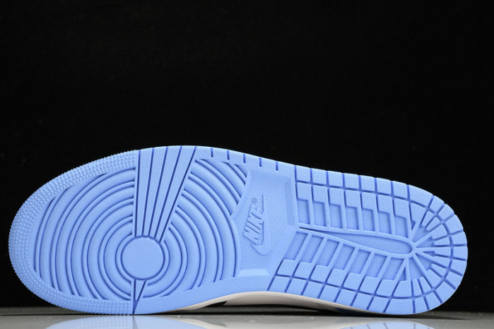 air jordan 1 high og“university blue” dz5485-400