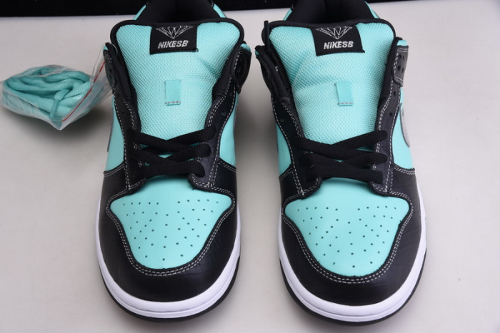 nike dunk sb low diamond S*pply co. 304292-402