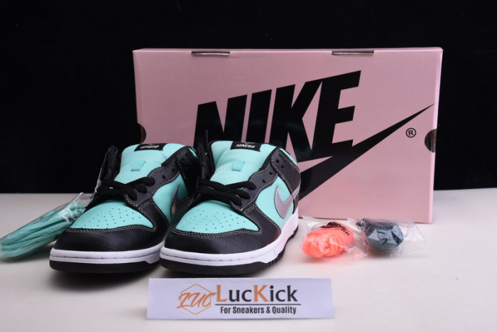 nike dunk sb low diamond S*pply co. 304292-402