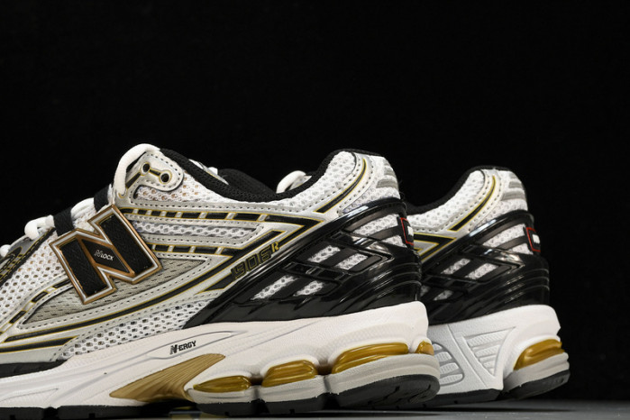 new balance nb-114