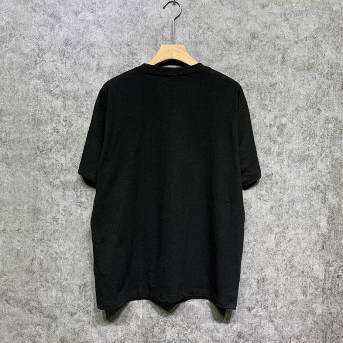 a*m*i-004