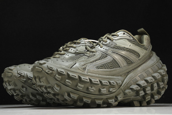 Ba*len*cia*ga track trainer btt-030