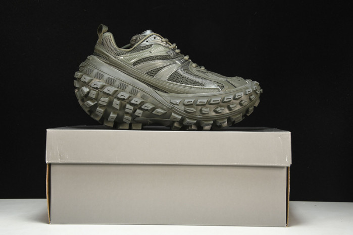 Ba*len*cia*ga track trainer btt-030