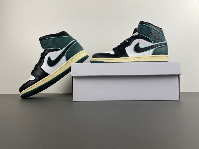 air jordan 1 mid "legend pink" fq7818-100