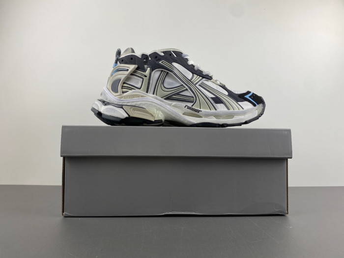 Ba*len*cia*ga track runner btt-207