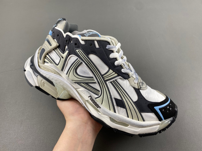 Ba*len*cia*ga track runner btt-207