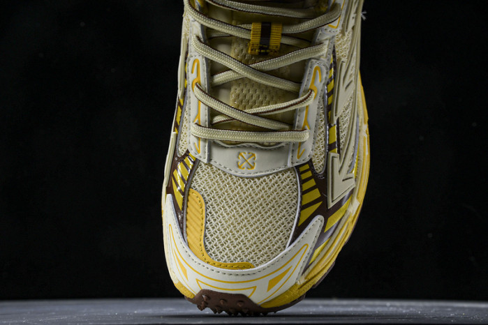 c/o sneakers co-001