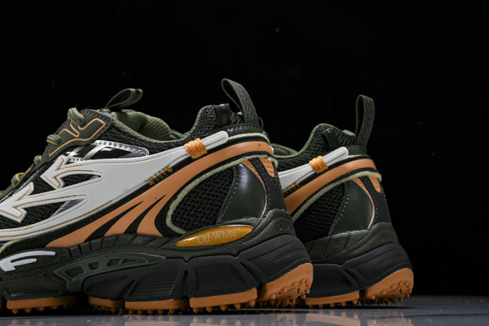c/o sneakers co-008