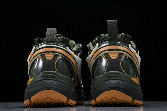 c/o sneakers co-008