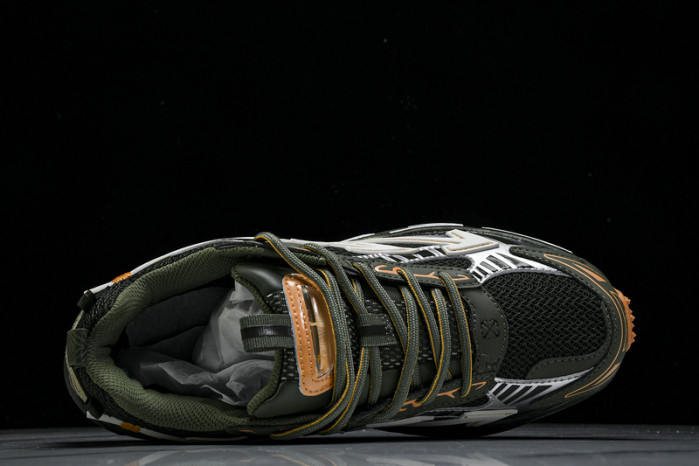 c/o sneakers co-008