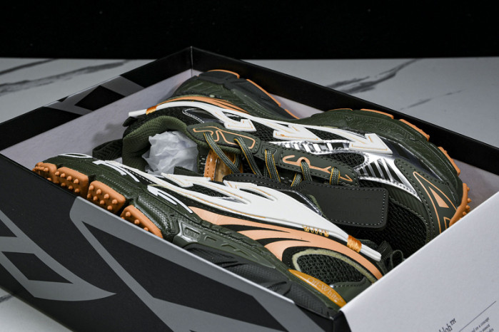 c/o sneakers co-008
