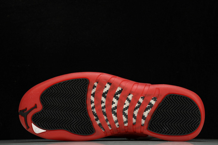 air jordan 12   “cherry”  ct8013-116