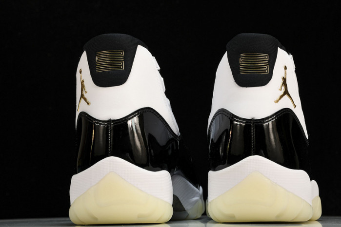 air jordan 11 defining moments” ct8012-170