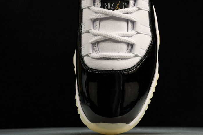 air jordan 11 defining moments” ct8012-170