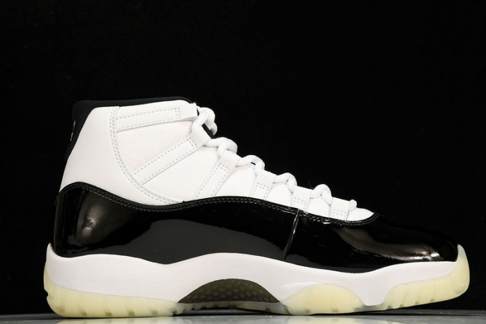 air jordan 11 defining moments” ct8012-170