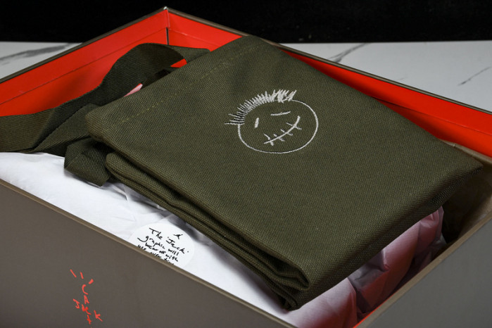 travis scott x air jordan 1 low fz8117-100