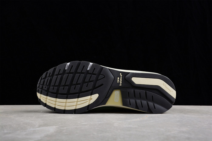 new balance nb-043