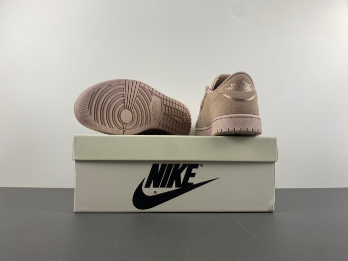 travis scott x air jordan 1 low og   ao1935-204