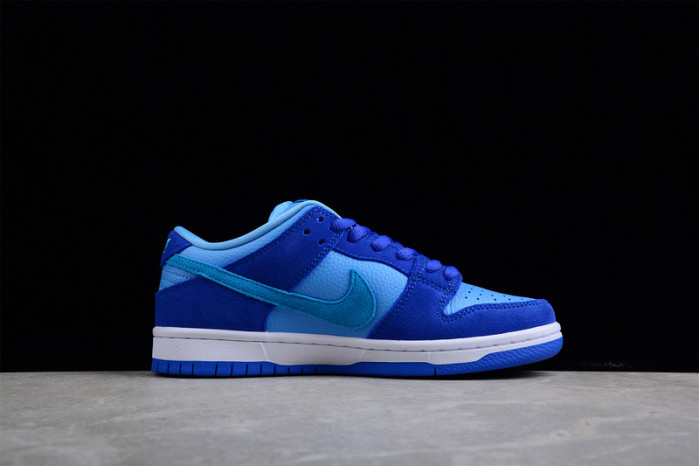 nike sb dunk low blue raspberry dm0807-400