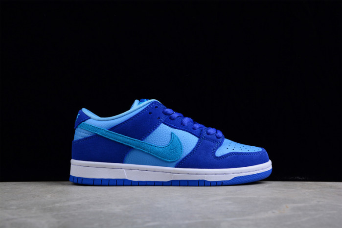 nike sb dunk low blue raspberry dm0807-400