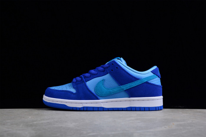 nike sb dunk low blue raspberry dm0807-400