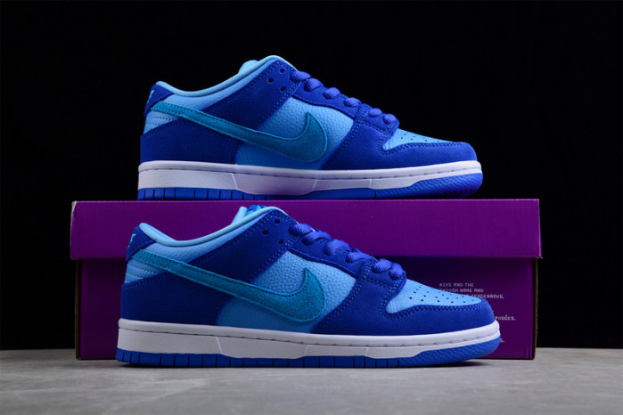 nike sb dunk low blue raspberry dm0807-400