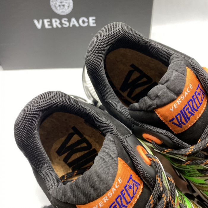 versac*e  vc-35